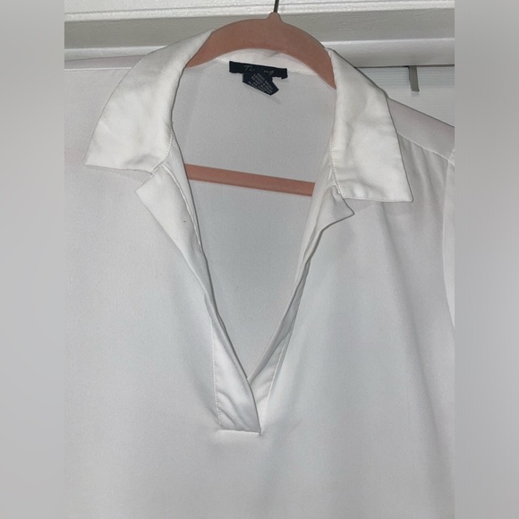 White Collared Tunic, Pullover Blouse With Roll Tab Sleeves, Size S - Picture 4 of 9